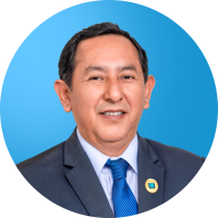 Dr. Luis Carbajal García