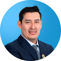 Dr. Alexander Huamán Mera